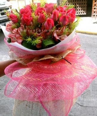 Flowers bouquet delivery in Valenzuela